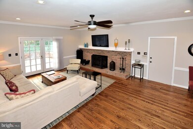 1917 Windmill Ln, Alexandria, VA 22307 - photo 5