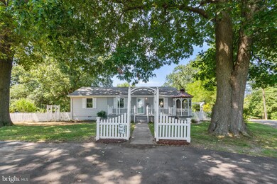 3400 Riverview Dr, Colonial Beach, VA 22443 - photo 2