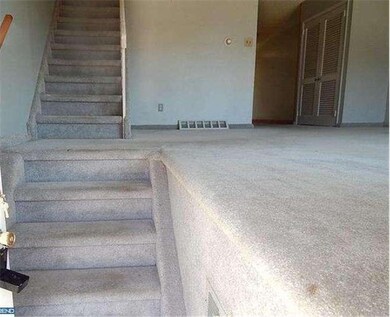 2827 Maxwell St, Philadelphia, PA 19136 - photo 2