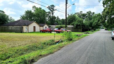 10542 Bainbridge St, Houston, TX 77016 - photo 4