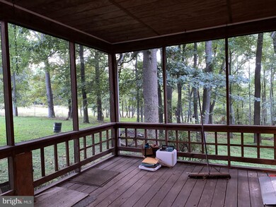 430 Hackamore Ln, Berkeley Springs, WV 25411 - photo 3
