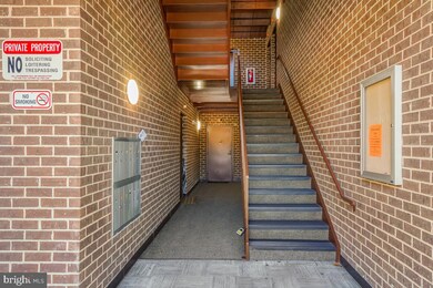 18411 Guildberry Dr unit 102, Gaithersburg, MD 20879 - photo 4