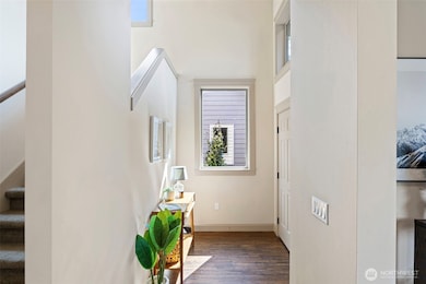 553 SE Andrews St unit B, Issaquah, WA 98027 - photo 4