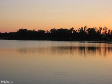 118 Lynnhaven Ct, Colonial Beach, VA 22443 - photo 4