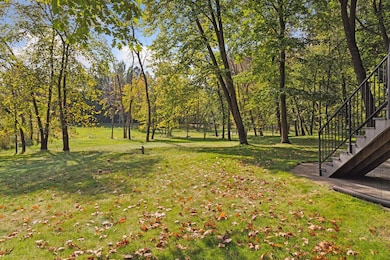 100 Black Oaks Ln N, Wayzata, MN 55391 - photo 6