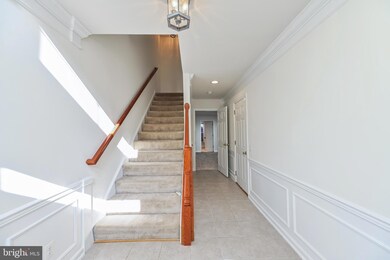 8933 Singleleaf Cir, Lorton, VA 22079 - photo 7