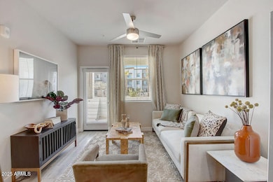 28201 N Black Canyon Hwy unit 3, Phoenix, AZ 85085 - photo 2