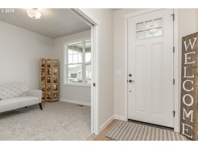 135 Grizzly Ave, Eugene, OR 97404 - photo 2