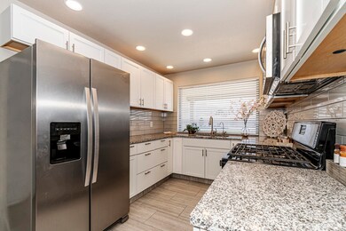 2501 Eastmont Ct, Alamogordo, NM 88310 - photo 4