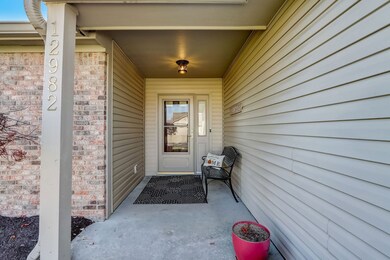 12982 Dellinger Dr, Fishers, IN 46038 - photo 4
