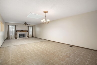 5901 Elmwood Dr NE, Albuquerque, NM 87109 - photo 7