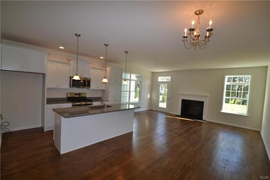 2195 Huntington Ln unit 40, Easton, PA 18040 - photo 3