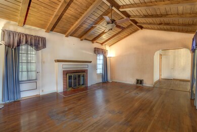 774 Lakeview Dr, Redding, CA 96001 - photo 5