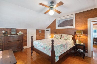 516 Elizabeth St_Upstairs Master Bedroom