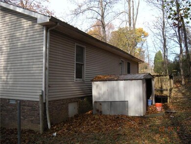 Rear w/Deck