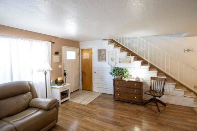02 Living Room