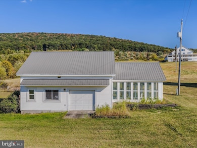 427 Avalanche Trail, Paw Paw, WV 25434 - photo 6