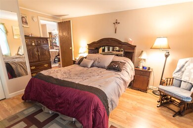 35 Garfield St, Manchester, NH 03103 - photo 6