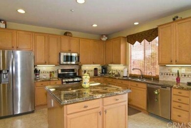 Feel like a gourmet in this  luxurious kitchen wit