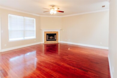 911 Spring Valley Plaza, Richardson, TX 75080 - photo 5