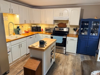 26 Colonial Rd, Peabody, MA 01960 - photo 6