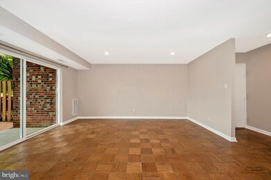 844 Quince Orchard Blvd unit T-1, Gaithersburg, MD 20878 - photo 5
