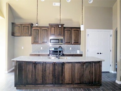 1421 Colonel Bass Ln, Prairie Grove, AR 72753 - photo 4