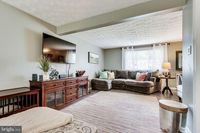 9604 Scorpio Ct, Burke, VA 22015 - photo 4