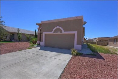 14304 Desert Cactus Dr, Horizon City, TX 79928 - photo 3