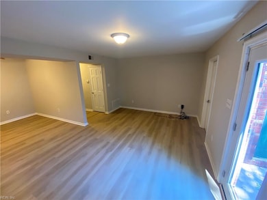407 Hustings Ln unit E, Newport News, VA 23608 - photo 5