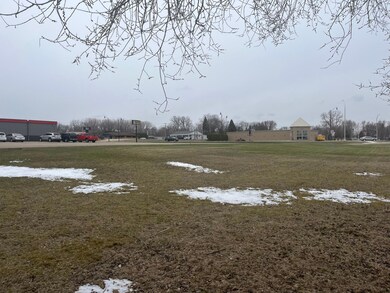 1916 E Main St, Albert Lea, MN 56007 - photo 4