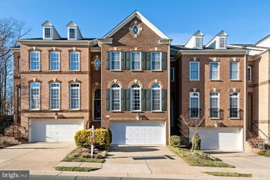 6924 Inlet Cove Dr, Fort Belvoir, VA 22060 - photo 3