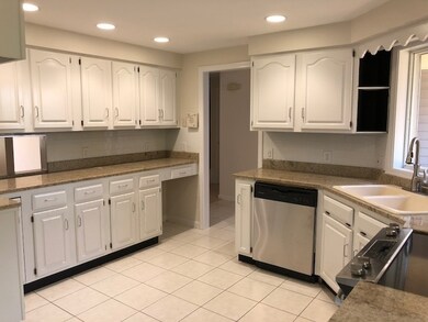 21 Walden Pond Dr, Nashua, NH 03064 - photo 5