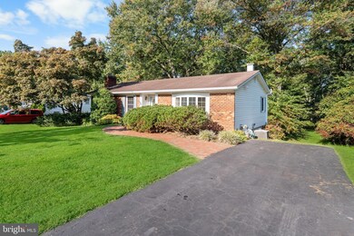 7922 Anfred Dr, Laurel, MD 20723 - photo 3