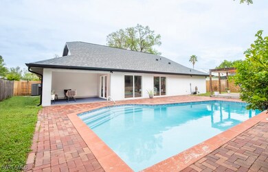 784 Sunset Vista Dr, Fort Myers, FL 33919 - photo 3