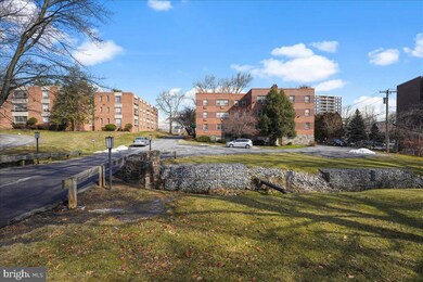 383 Lakeside Rd unit 302, Ardmore, PA 19003 - photo 4