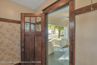 07-317 E. Elm St.-windowstill-realestate