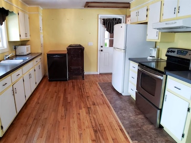 9 Wilkele Rd, Sandown, NH 03873 - photo 6