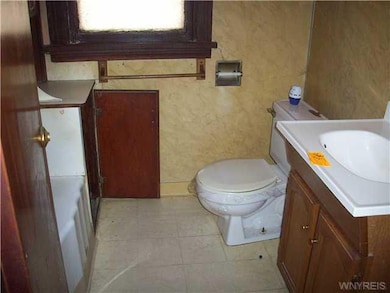 Bathroom UNIT 1