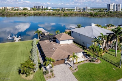 8047 Lagoon Rd, Fort Myers Beach, FL 33931 - photo 3