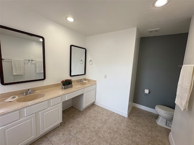 3710 Sherwood Ln unit 102, Houston, TX 77092 - photo 5