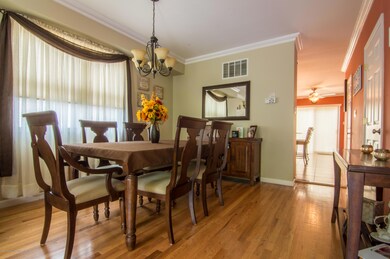 54 Cheshire Place, Staten Island, NY 10301 - photo 4