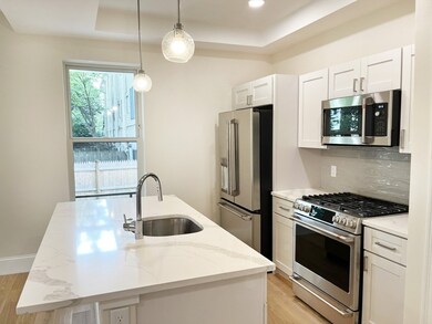 12 Arnold Cir unit 2, Cambridge, MA 02139 - photo 3