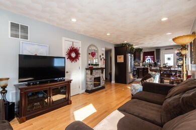 135 Hilldale Ave, Haverhill, MA 01832 - photo 5