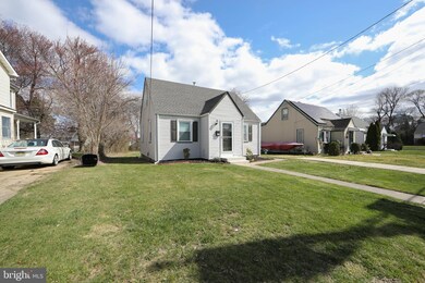 377 Spruce Ave, Maple Shade, NJ 08052 - photo 4