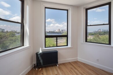 31 Bay State Rd unit 4, Boston, MA 02215 - photo 3