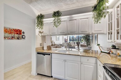 3630 Whitehall Dr unit 1050, West Palm Beach, FL 33401 - photo 7