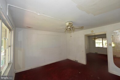 1109 Lyndhurst St, Baltimore, MD 21229 - photo 3