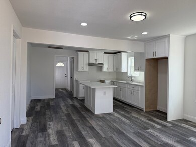 304 Stanley St, Dalton, GA 30721 - photo 4