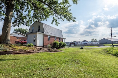 714 S 11th St, Connellsville, PA 15425 - photo 4